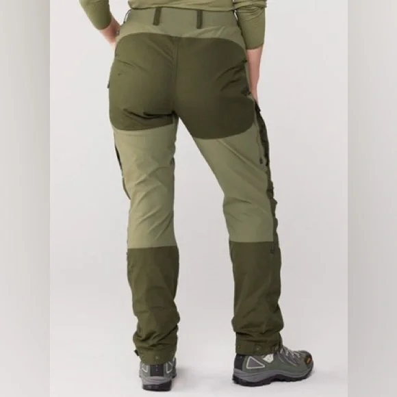 Fjallraven Women’s Keb Trousers Curved - Deep Forest / Laurel Green Size 4 - Picture 8 of 12